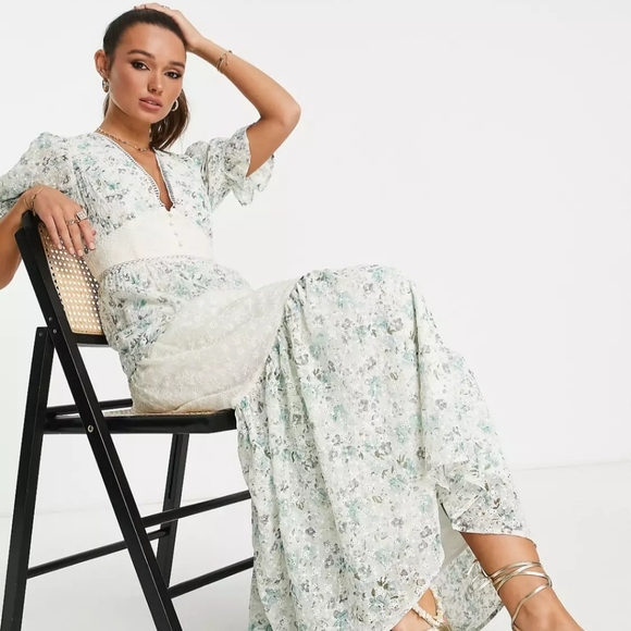 Asos Design Eyelet Tiered Midi Tea Dress In Mixed Ditsy Print size 10 - Picture 3 of 8